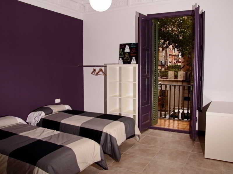 Ella Hostel Barcelone Extérieur photo